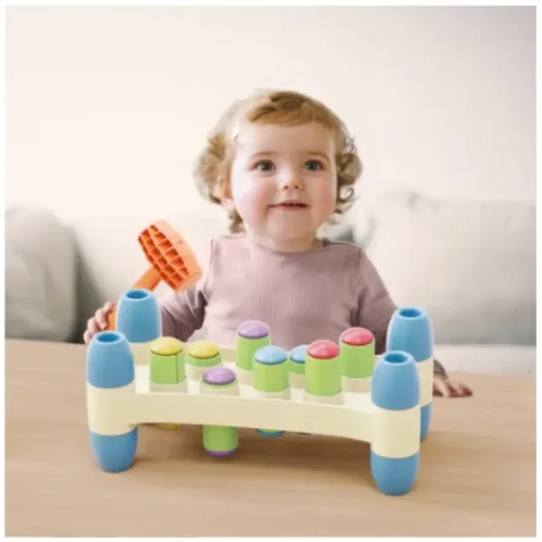 Quercetti: Play Eco Peggy Geschicklichkeitsspiel mit Hammer Bild 4