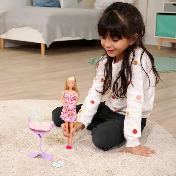 Steffi Love: Steffi schwangere Puppe mit Wiege und Zubehör - Simba Toys Bild 8