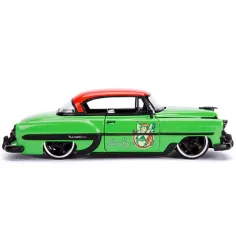 DC Comics: Poison Ivy Figur und 1953 Chevy Bel Air Metall-Automodell 1/24 - Simba Toys Bild 3