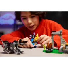 LEGO® Fortnite: Peelys und Sparkplugs Lagerplatz (77075) Bild 7
