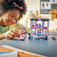 LEGO® Friends: Modenschau in Heartlake City (42685) Bild 4