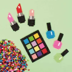 PlayBox: 5mm MIDI bügelperlen 12 Farben 8000 Stück Packung Bild 2