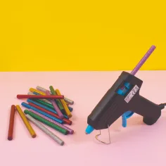 PlayBox: Glitzer-Heißklebepistolen-Nachfüllset 18 Stück 7mm Bild 2