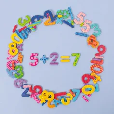 PlayBox: Magnetische Zahlen und Symbole, 68-teiliges Set Bild 2