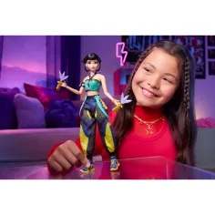 K-Pop Dämonjäger: Zoey Modepuppe mit Waffen – Mattel Bild 3