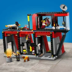 LEGO® City: Feuerwehrstation und Feuerwehrwagen (60414) Bild 4