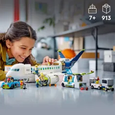 LEGO® City: Passagierflugzeug (60367) Bild 4