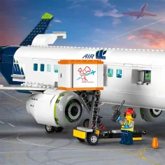 LEGO® City: Passagierflugzeug (60367) Bild 6