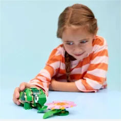 LEGO® Creator: Schildkröte mit einer Seerosenblüte (31377) Bild 5