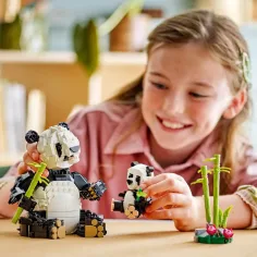 LEGO® Creator: Wildtiere: Pandafamilie (31165) Bild 3