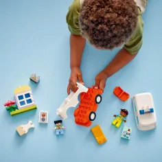 LEGO® DUPLO®: Rettungswagen und Rettungsfahrer (10447) Bild 3