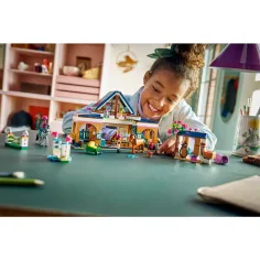 LEGO® Friends: Reiterhof und Reitschule (42688) Bild 8