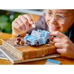 LEGO® Harry Potter™: Der fliegende Ford Anglia™ (76424) Bild 5