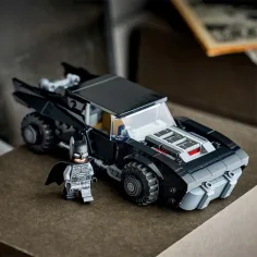 LEGO® Marvel: Batman™: Batmobil™ (76332) Bild 3