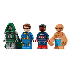 LEGO® Marvel: Die Rächer: Doctor Doom erwacht Quinjet (76347) Bild 2