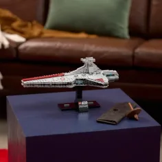 LEGO® Star Wars™: Venator-Klasse Angriffskreuzer (75441) Bild 3