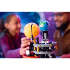 LEGO® Technic: Die Erde und der Mond in Bewegung (42179) Bild 6