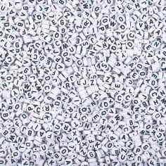 PlayBox: Buchstaben Kunststoff Perlen Set 250 Stück