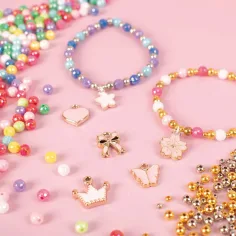 PlayBox: Charm Armband Bastelset mit Perlen und Anhängern 500 Stück Bild 4