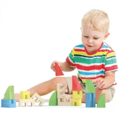 Quercetti: ToyTown Basic 15-teiliges Holzbauspielzeug Bild 3