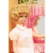 Barbie 75. Jubiläums-Retro-Traumhaus mit Puppe und Zubehör - Mattel