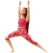 Barbie: Bewegliche Yoga-Puppe mit roten Haaren und rotem Oberteil - Mattel