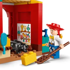LEGO® Disney™ Toy Story: Blazes Reitstall (43304) Bild 4