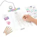 Make It Real: Kreativtafel für Modedesigner mit LED-Beleuchtung und Schablonen