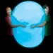 Super Glo Wubble leuchtender Blasenball in Blau, 75 cm