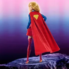 Barbie: Supergirl-Puppe in Sammleredition – Mattel Bild 4