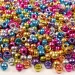 PlayBox: Zylinderförmige bunte Perlen in Metallicfarben, 1000er-Pack