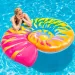Regenbogenfarbene Seeschneckenhaus-Matratze 157x127x25cm - Intex